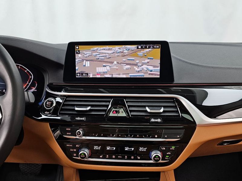 2020 BMW 5 Series 520i Luxury photo 14