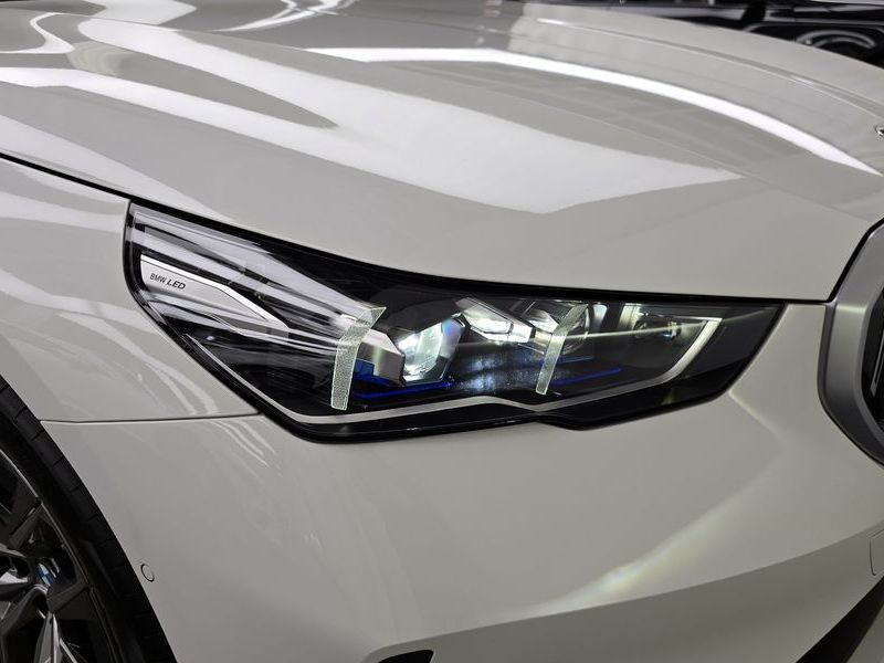 2024 BMW 5 Series 520i photo 22