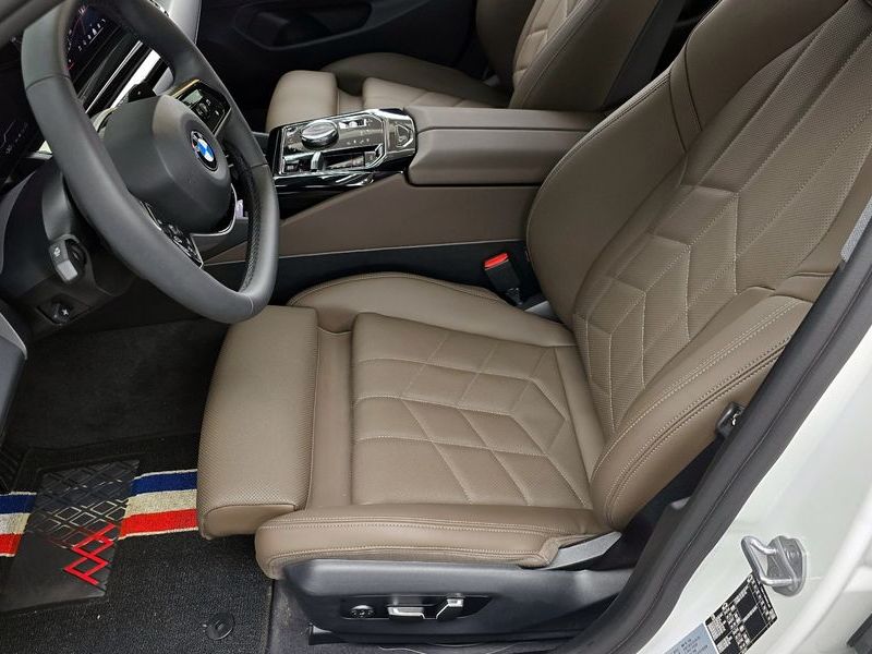 2024 BMW 5 Series 520i photo 29
