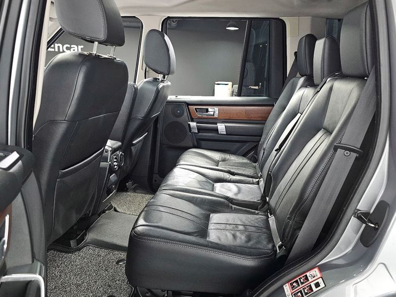 2012 Land Rover Discovery 3.0 SDV6 SE photo 12