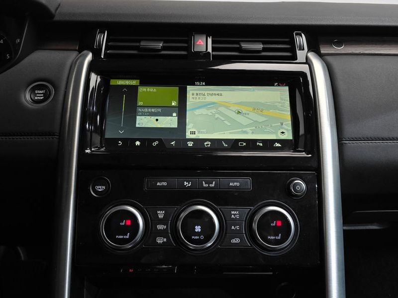 2018 Land Rover Discovery 3.0 TD6 HSE photo 14