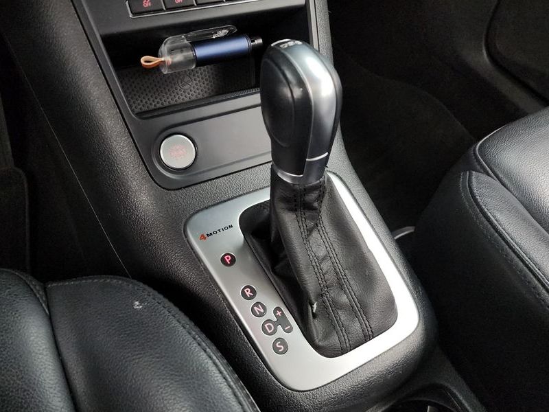 2015 Volkswagen Tiguan 2.0 TDI Premium 5N photo 9