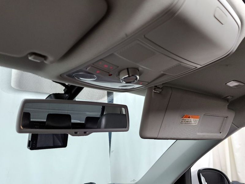 2015 Volkswagen Tiguan 2.0 TDI Premium 5N photo 17