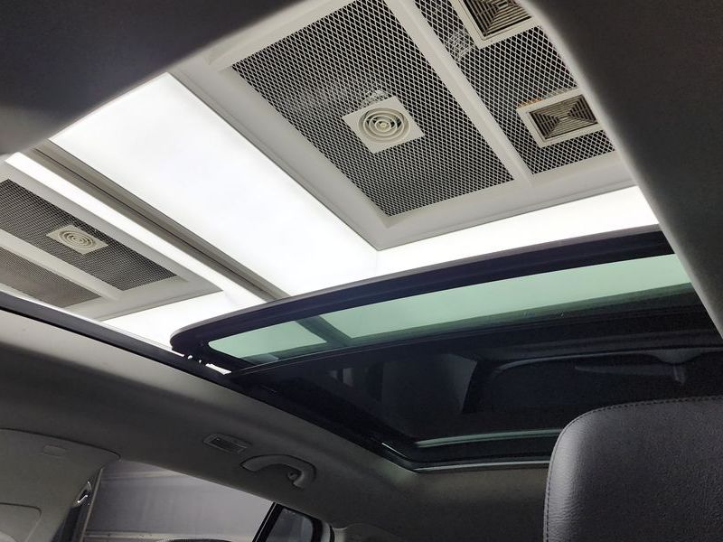 2015 Volkswagen Tiguan 2.0 TDI Premium 5N photo 18
