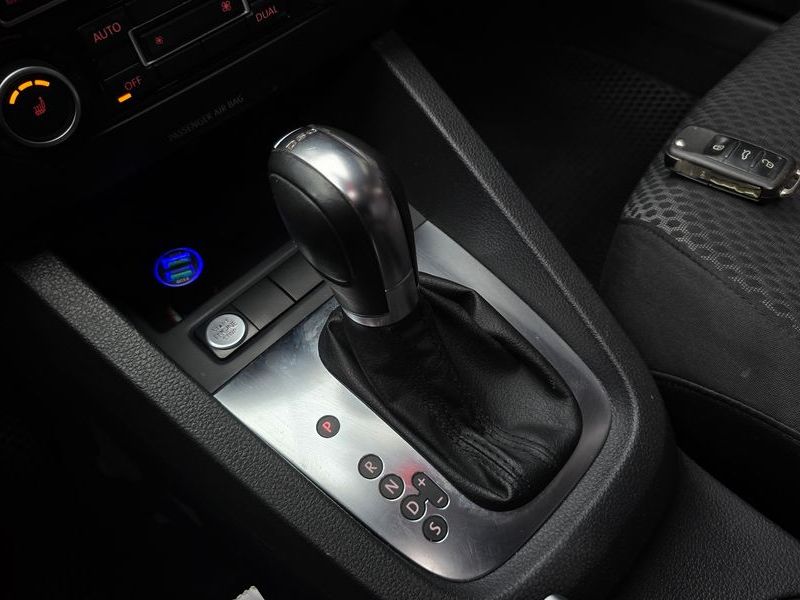 2012 Volkswagen Jetta 2.0 TDI 6th photo 9