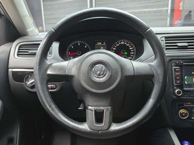 2012 Volkswagen Jetta 2.0 TDI 6th photo 14