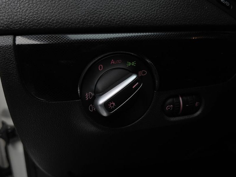 2012 Volkswagen Jetta 2.0 TDI 6th photo 18