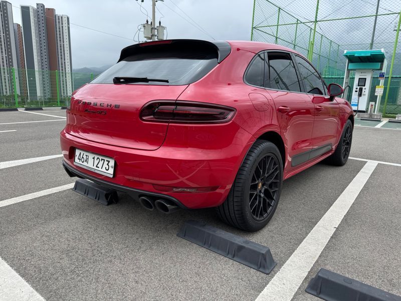 2018 Porsche Macan 3.0 GTS 95B photo 7
