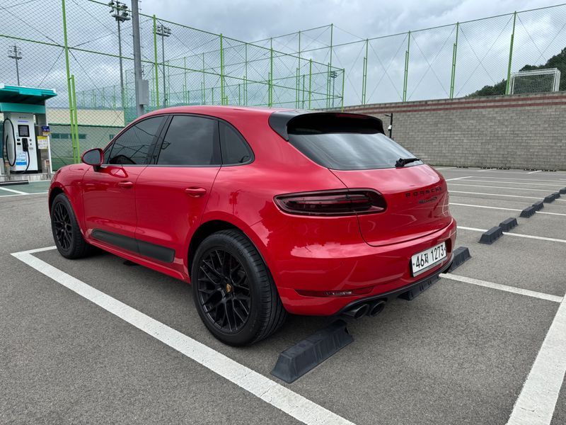 2018 Porsche Macan 3.0 GTS 95B photo 8
