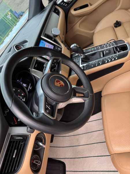 2018 Porsche Macan 3.0 GTS 95B photo 14