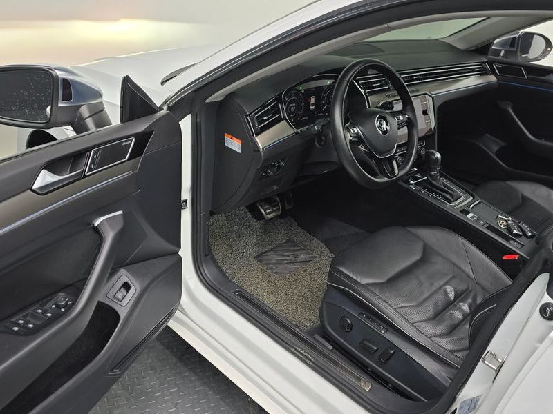 2019 Volkswagen Arteon 2.0 TDI Prestige photo 11
