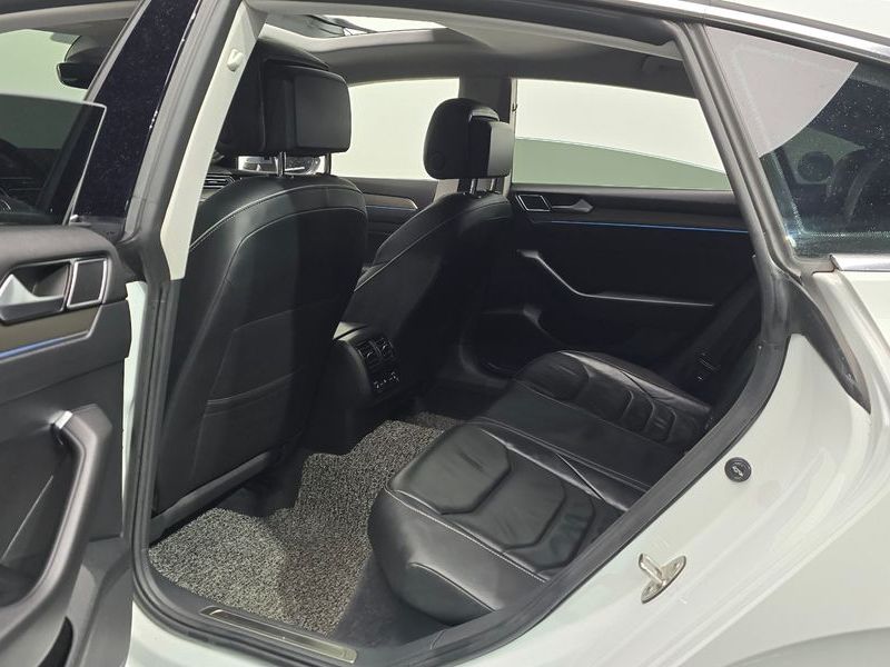 2019 Volkswagen Arteon 2.0 TDI Prestige photo 12