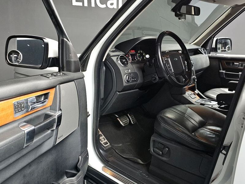 2013 Land Rover Discovery 3.0 SDV6 HSE photo 11