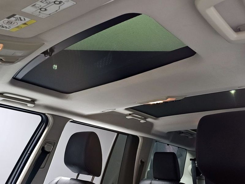 2013 Land Rover Discovery 3.0 SDV6 HSE photo 19