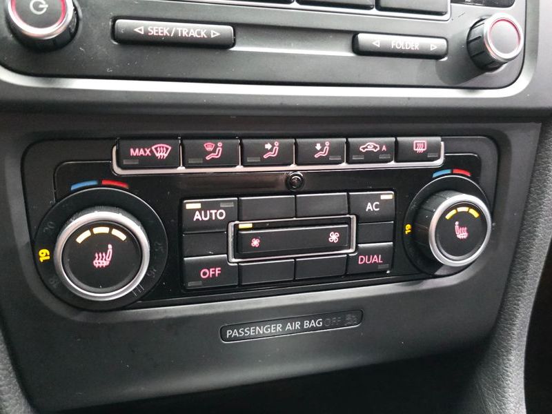 2012 Volkswagen Golf 1.4 TSI photo 16