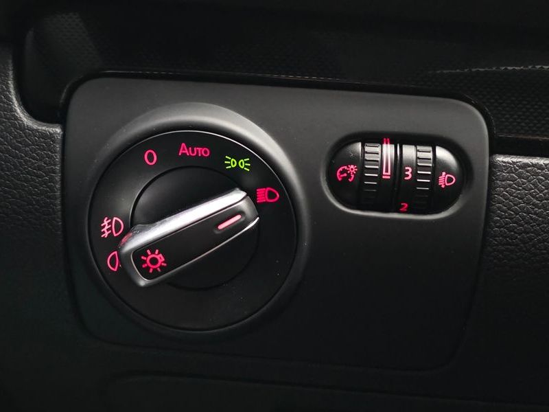 2012 Volkswagen Golf 1.4 TSI photo 19