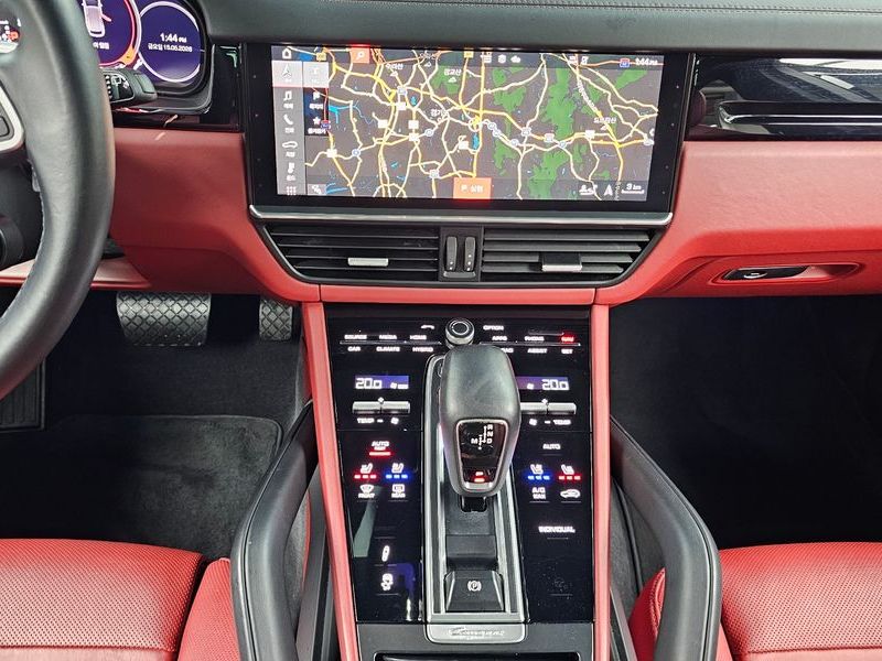 2021 Porsche Cayenne 3.0 E-Hybrid photo 12