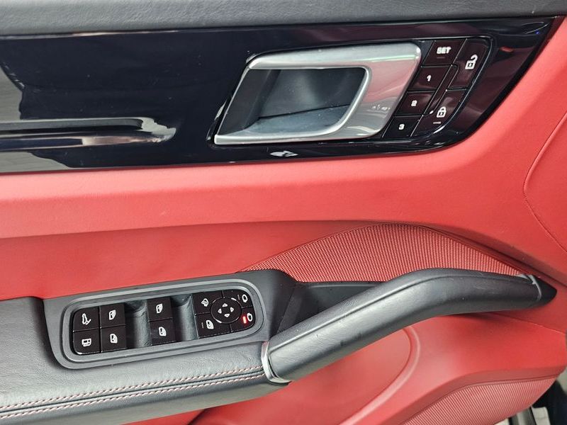 2021 Porsche Cayenne 3.0 E-Hybrid photo 27