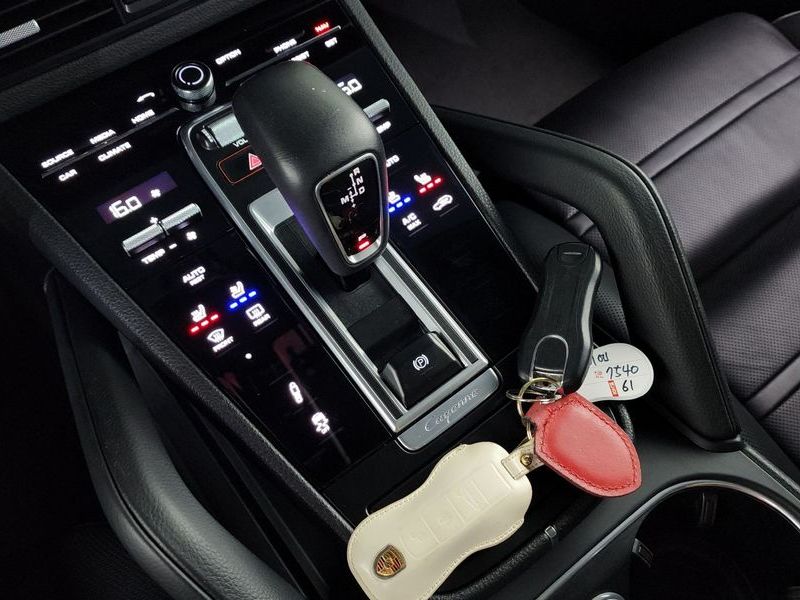 2019 Porsche Cayenne 3.0 photo 9