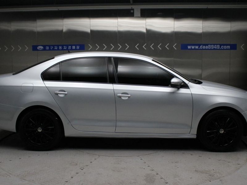2014 Volkswagen Jetta 1.6 TDI Blue Motion 6th photo 17