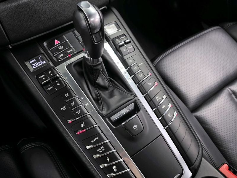 2017 Porsche Macan 3.0 S Diesel 95B photo 9
