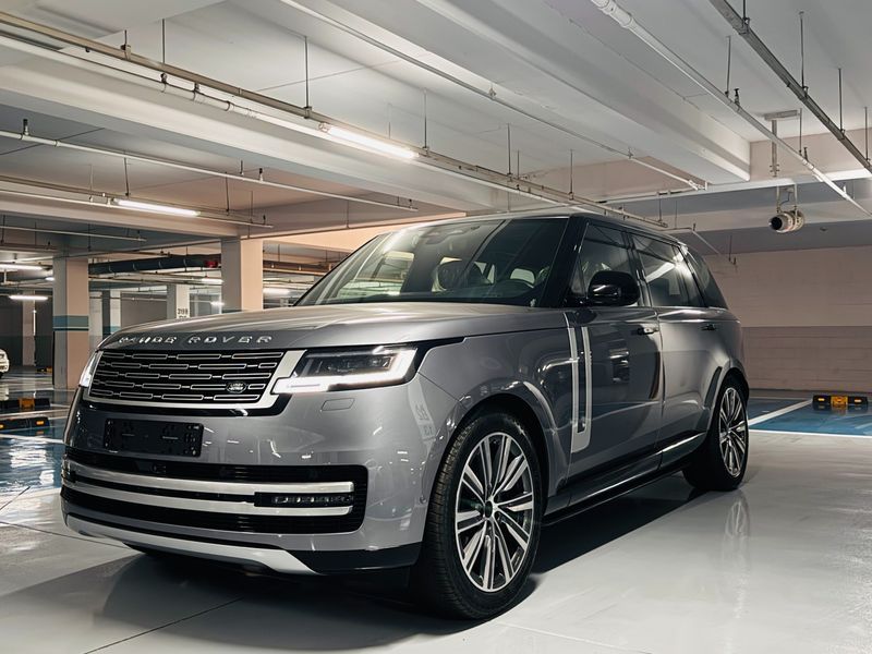 2026 Land Rover Range Rover P530 Autobiography Long Wheel Base photo 1