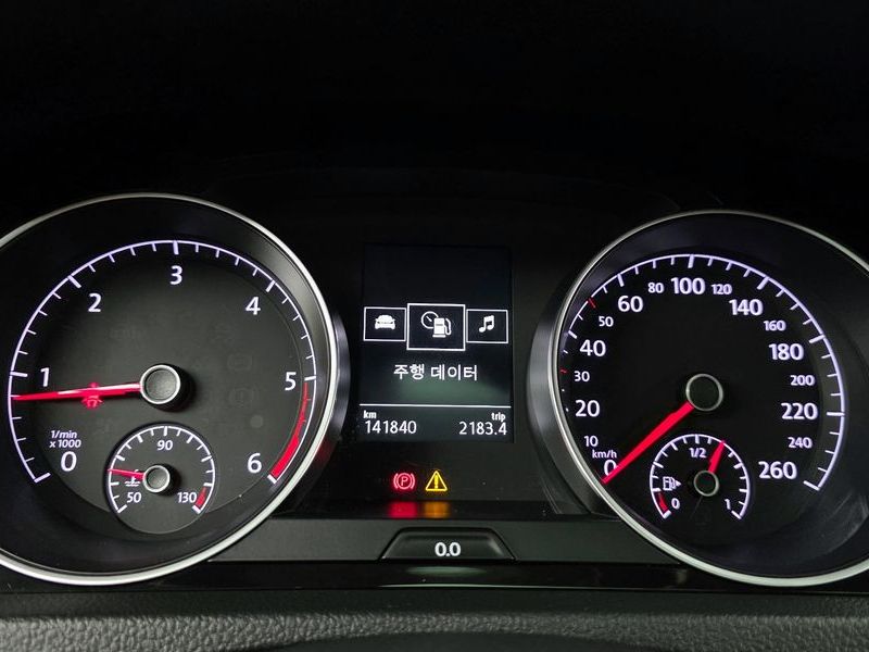 2015 Volkswagen Golf 2.0 TDI Premium photo 8