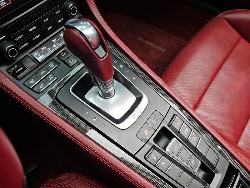 2019 Porsche 718 2.5 GTS photo 9