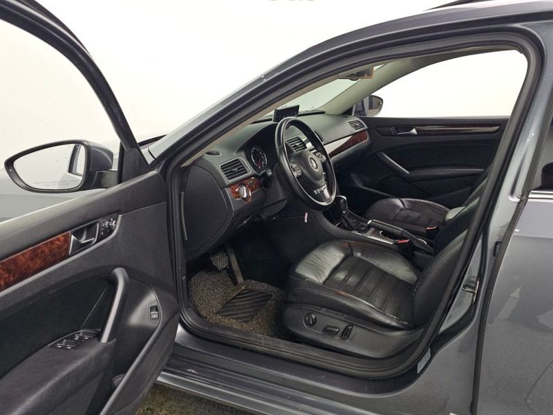 2013 Volkswagen Passat 2.0 TDI B7 photo 10