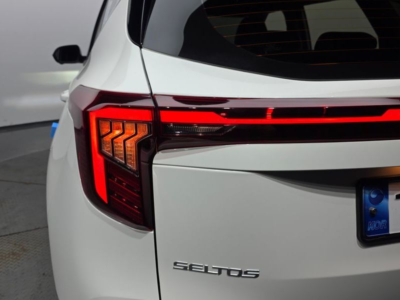 2024 Kia Seltos Gasoline 1.6 Turbo 2WD Signature photo 23