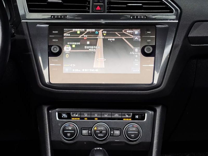 2018 Volkswagen Tiguan 2.0 TDI Prestige photo 15