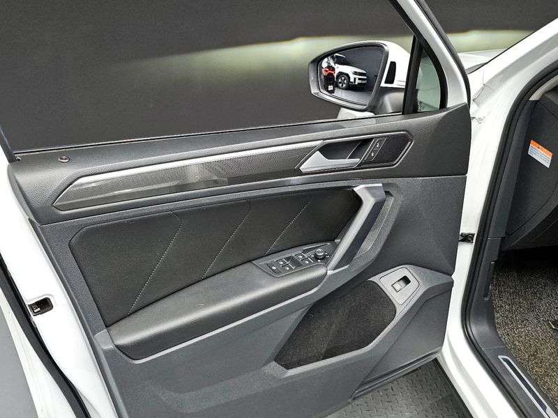 2018 Volkswagen Tiguan 2.0 TDI Prestige photo 24