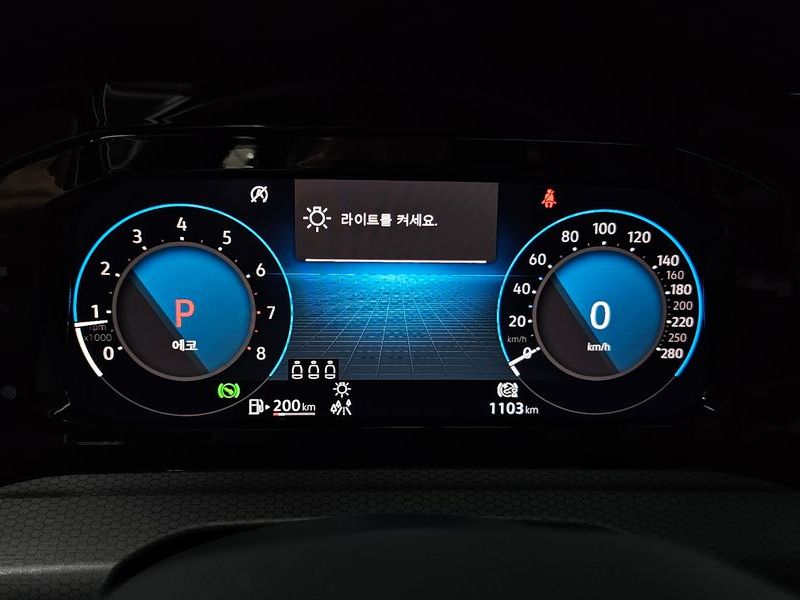 2024 Volkswagen Golf 2.0 GTI photo 8