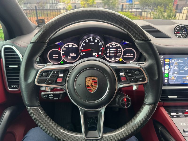 2020 Porsche Cayenne 3.0 photo 18