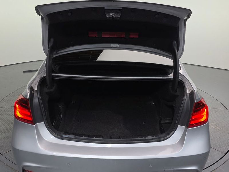2014 BMW 3 Series 320d ED Edition photo 20