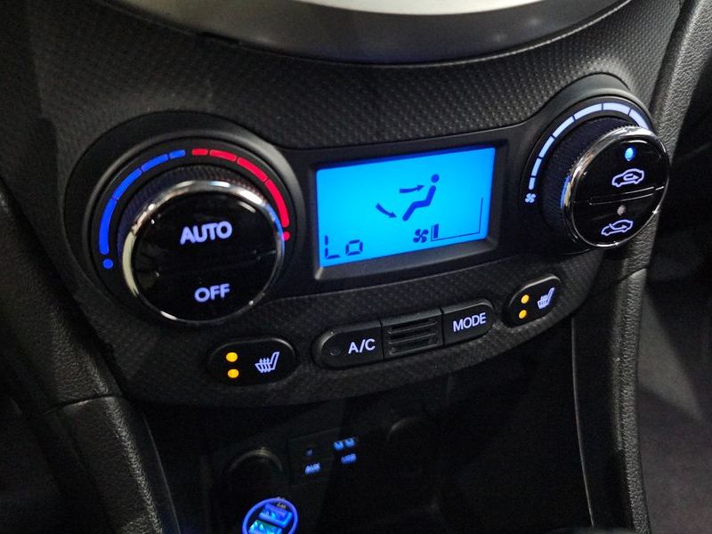 2014 Hyundai 엑센트 1.6 GDI Blue Saver photo 18