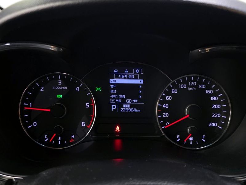 2015 Kia K3 Diesel W Special photo 8