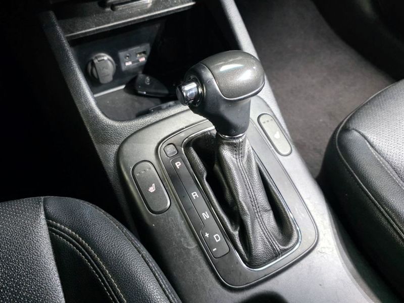 2015 Kia K3 Diesel W Special photo 9