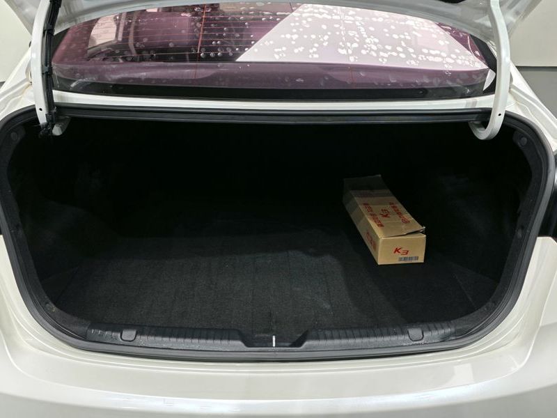 2015 Kia K3 Diesel W Special photo 20