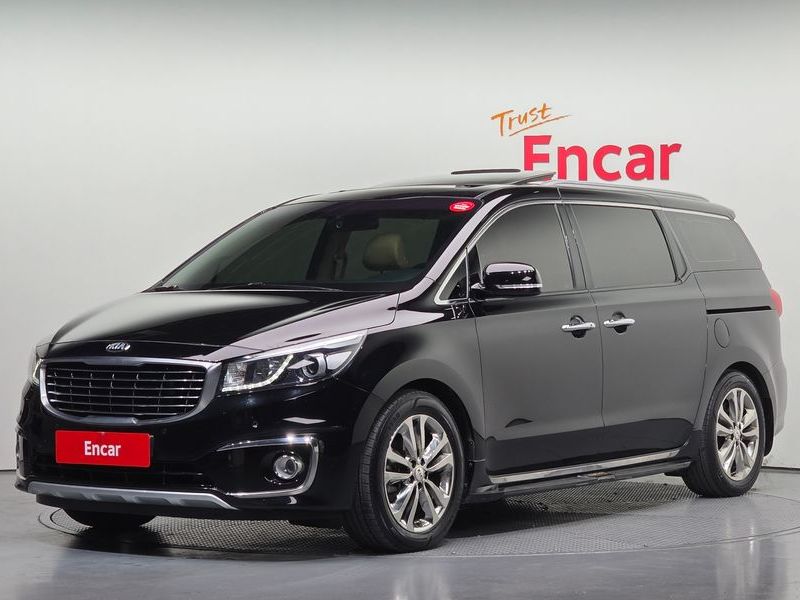 2017 Kia Carnival 9-seater Prestige photo 1