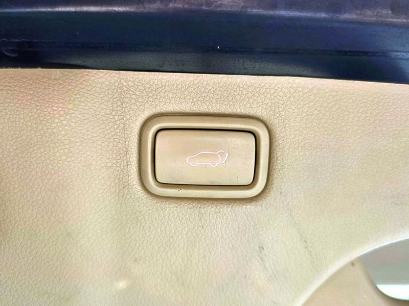 2017 Kia Carnival 9-seater Prestige photo 18