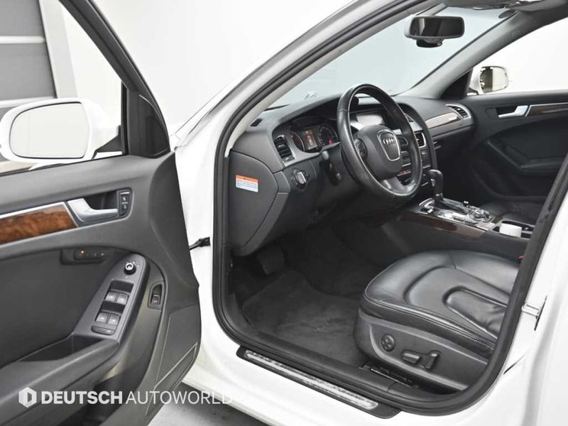 2012 Audi A4 2.0 TFSI Quattro Dynamic B8 photo 11