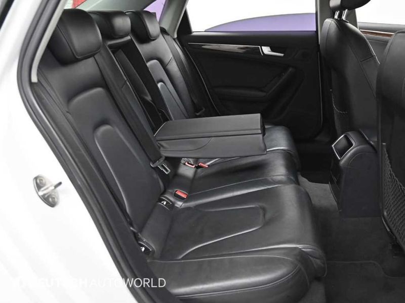 2012 Audi A4 2.0 TFSI Quattro Dynamic B8 photo 12