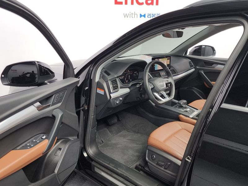 2023 Audi Q5 45 TFSI Quattro photo 11