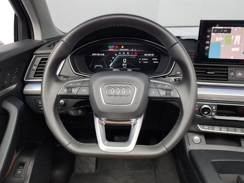 2023 Audi Q5 45 TFSI Quattro photo 13