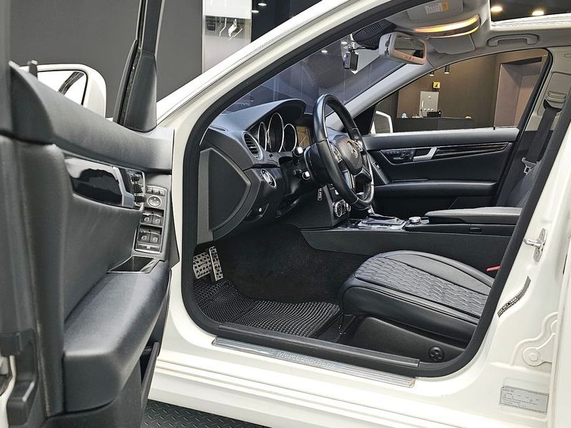 2014 Mercedes-Benz C-Class C220 CDI photo 10