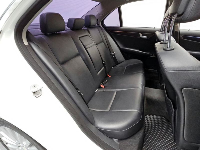 2014 Mercedes-Benz C-Class C220 CDI photo 12