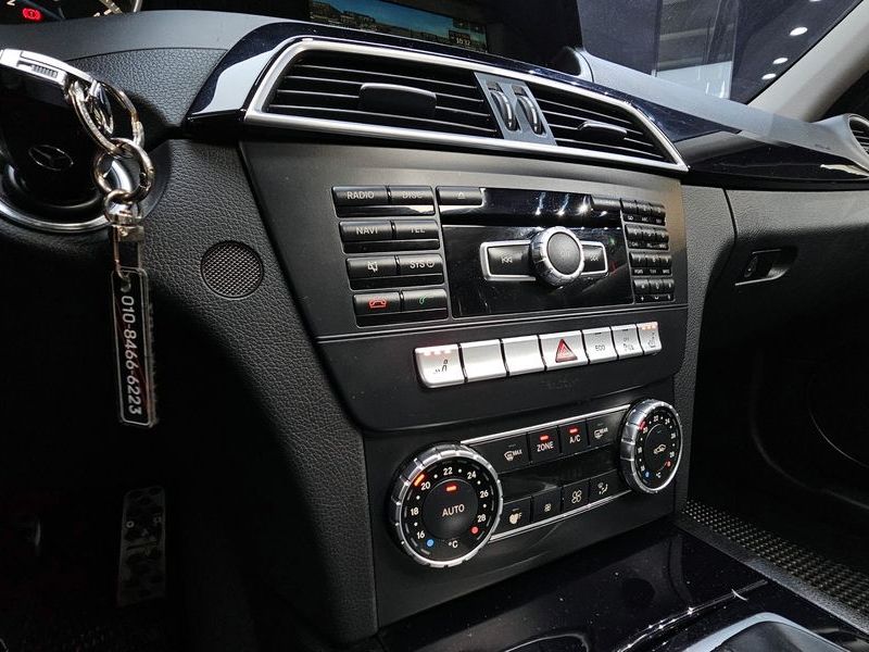 2014 Mercedes-Benz C-Class C220 CDI photo 15