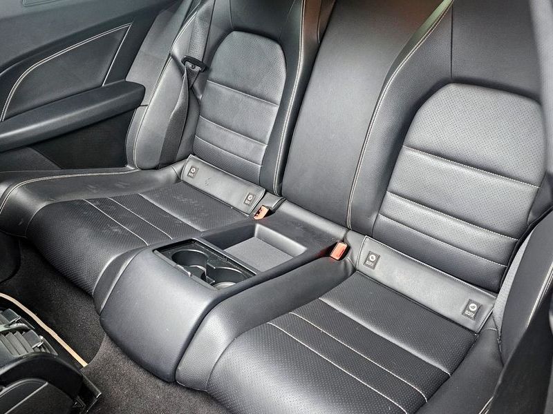 2013 Mercedes-Benz C-Class C220 CDI Coupe photo 12