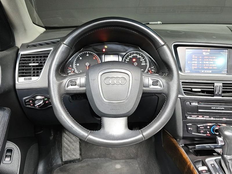 2012 Audi Q5 2.0 TDI Quattro Dynamic 8R photo 13